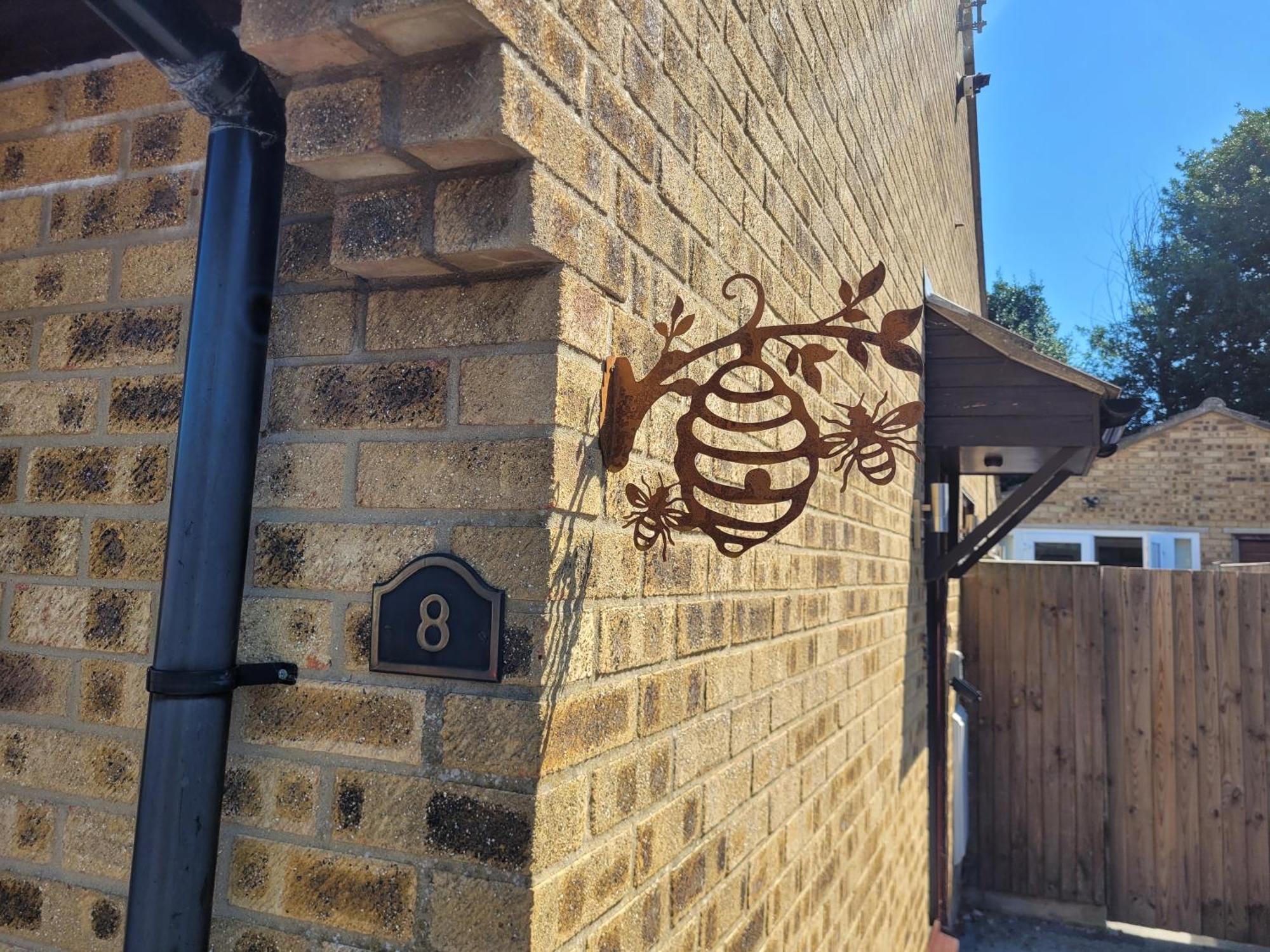 Bumblebee Bungalow - With Separate Office And Gaming Space By Catchpole Stays Colchester Exteriér fotografie